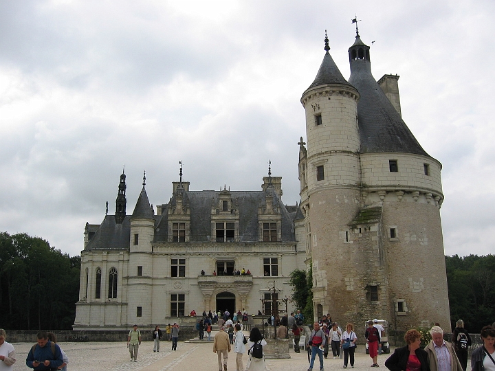 14 Chenonceau Chateau.jpg